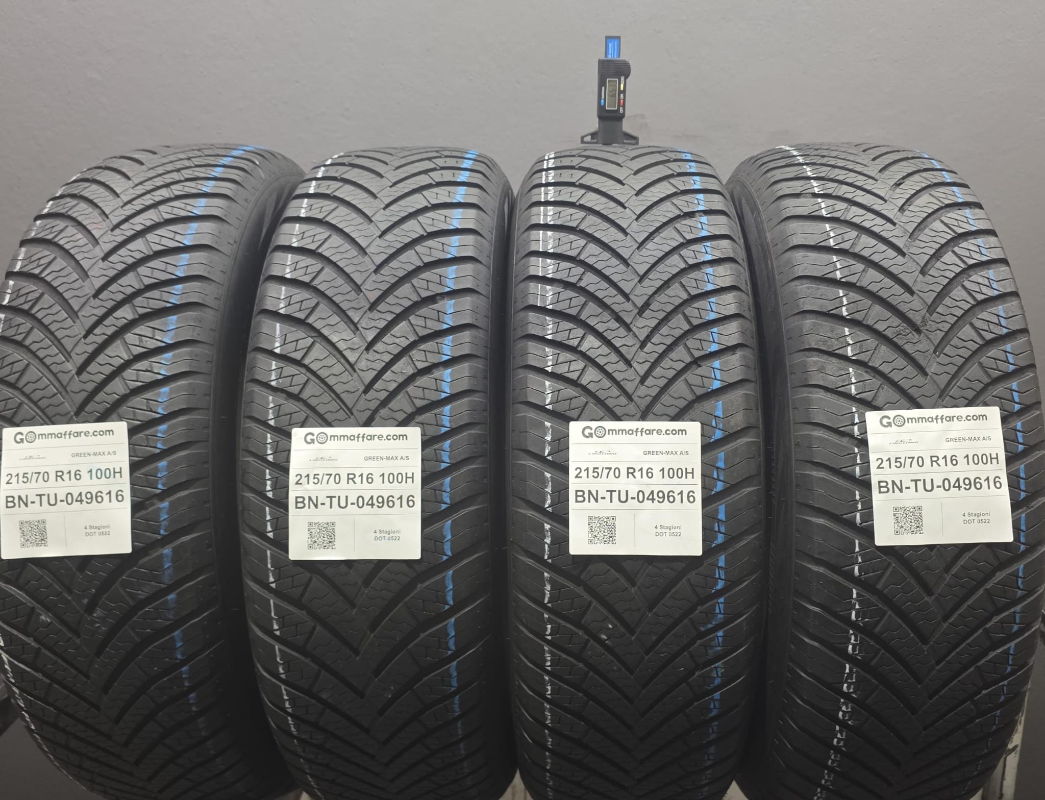 Linglong GREEN-MAX A/S 215/70 R16